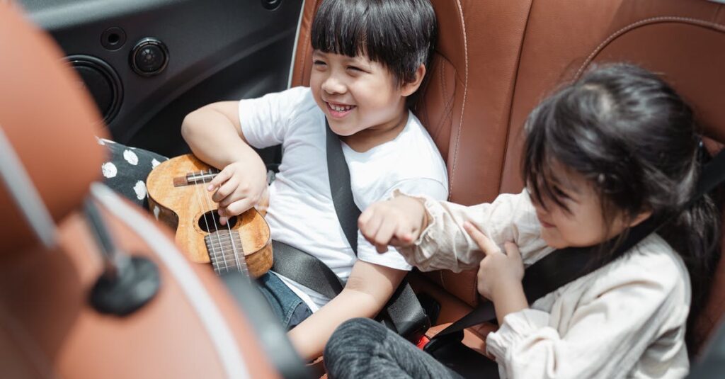 How to date in NYC! 3 Q. How far is Gatwick Airport from London?