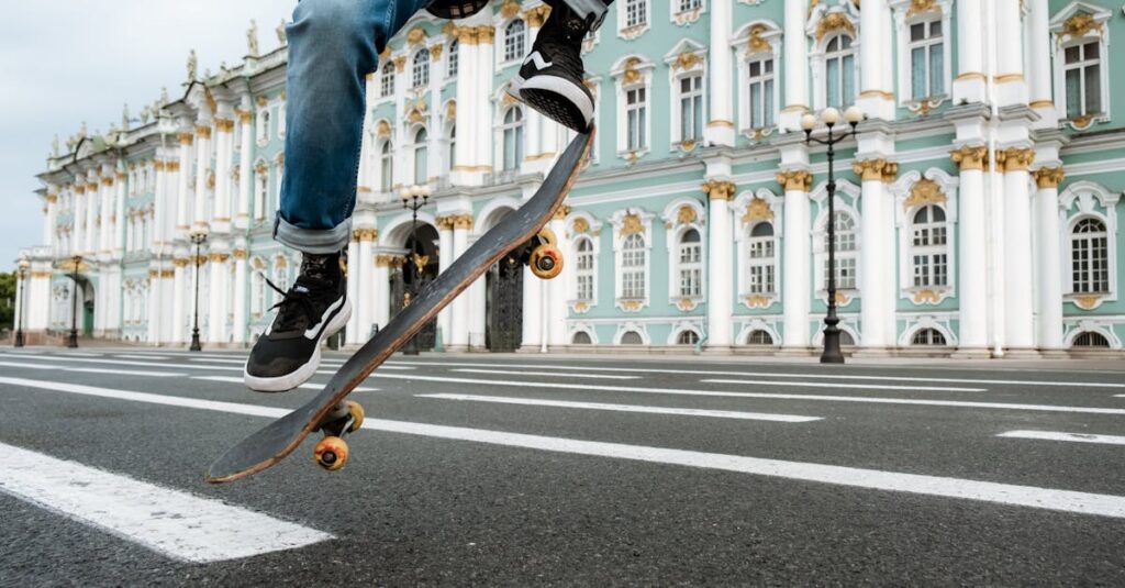 8 Reasons To Rent Mercedes Benz Passenger Vans For Memorable Nights 6 Q. How long does the shark ride in NYC last?