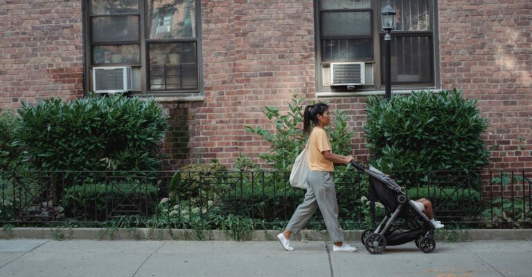 Q. What are the transportation options from EWR Airport to NYC?